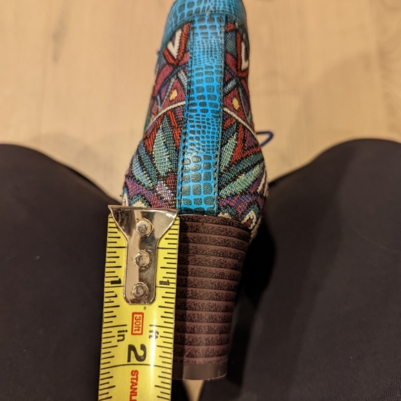 Colorful Patterned Ankle Boots - Picture 4 of 11